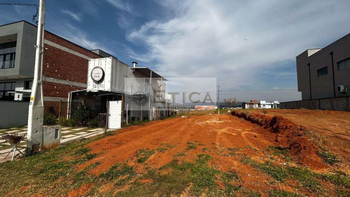 Terreno à venda, no Residencial Tosi, , 270,00m²